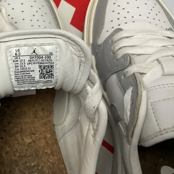 Size US 6.5 / EUR 37.5 NIKE AIR JORDAN 1 ELEVATE LOW DH7004-100 - Picture 8 of 9